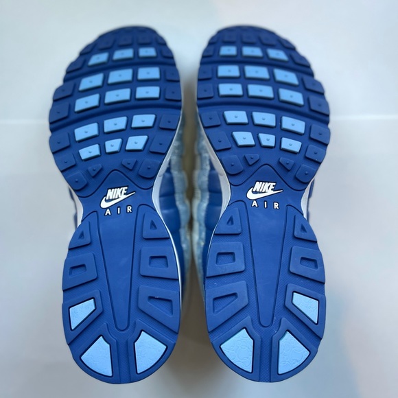 NIKE Air Max 95 Premium Pisces - Picture 4 of 12